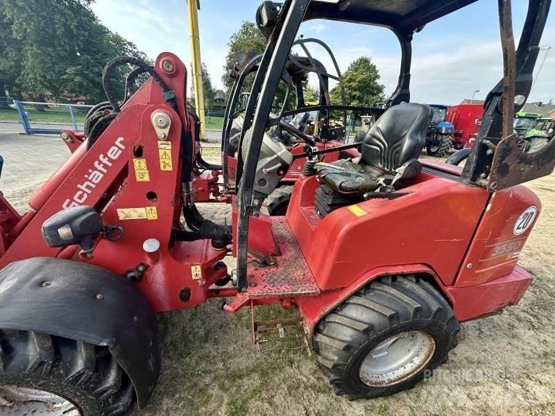 Schäffer 3550 Фронтальні навантажувачі та екскаватори