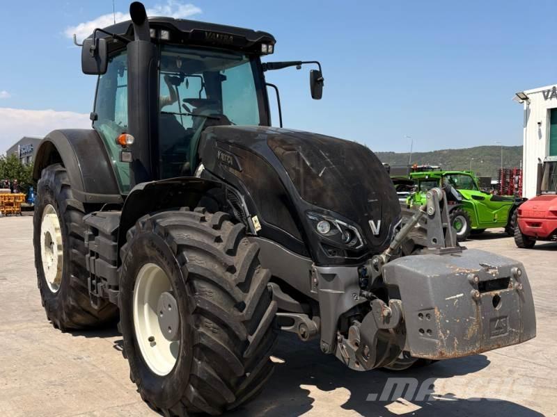 Valtra S274 Трактори