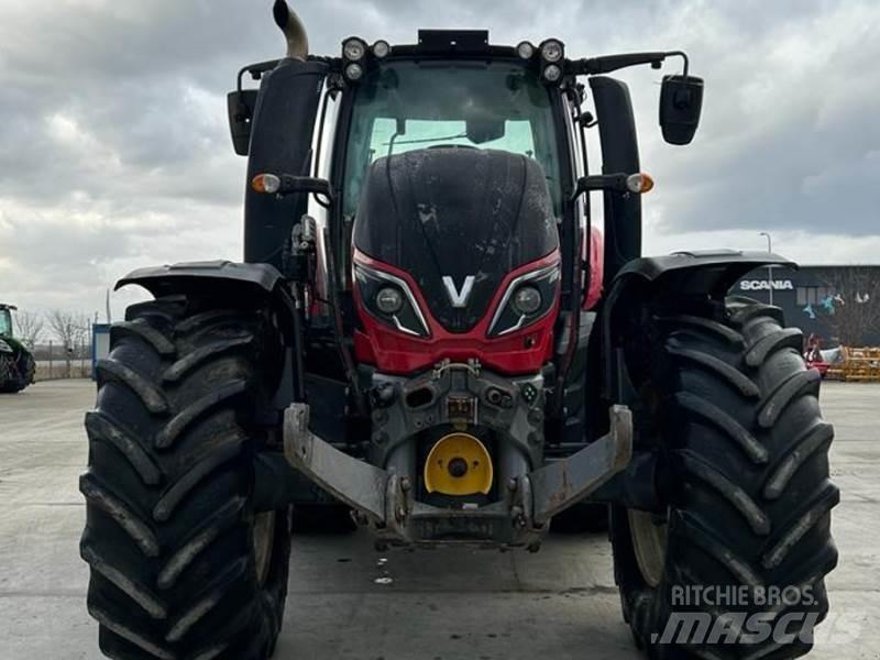 Valtra T234 A Трактори