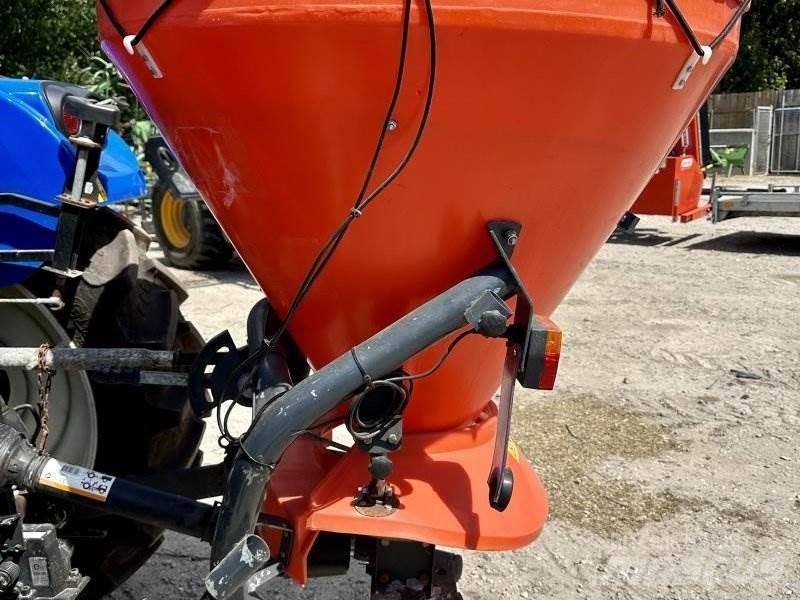  WDS 400 K Розсіювачі солі та піску