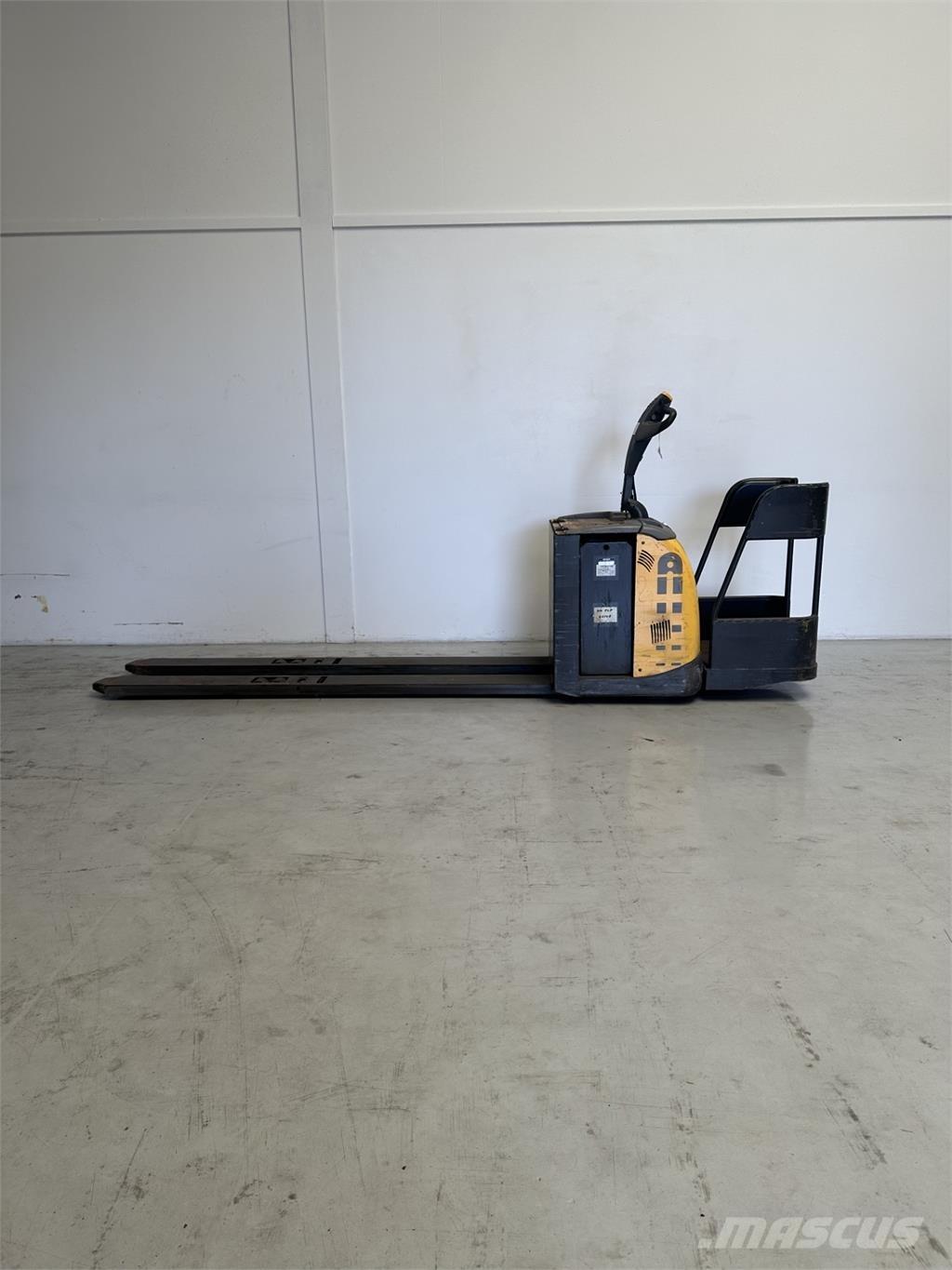 Atlet PLP/200 Штабелери