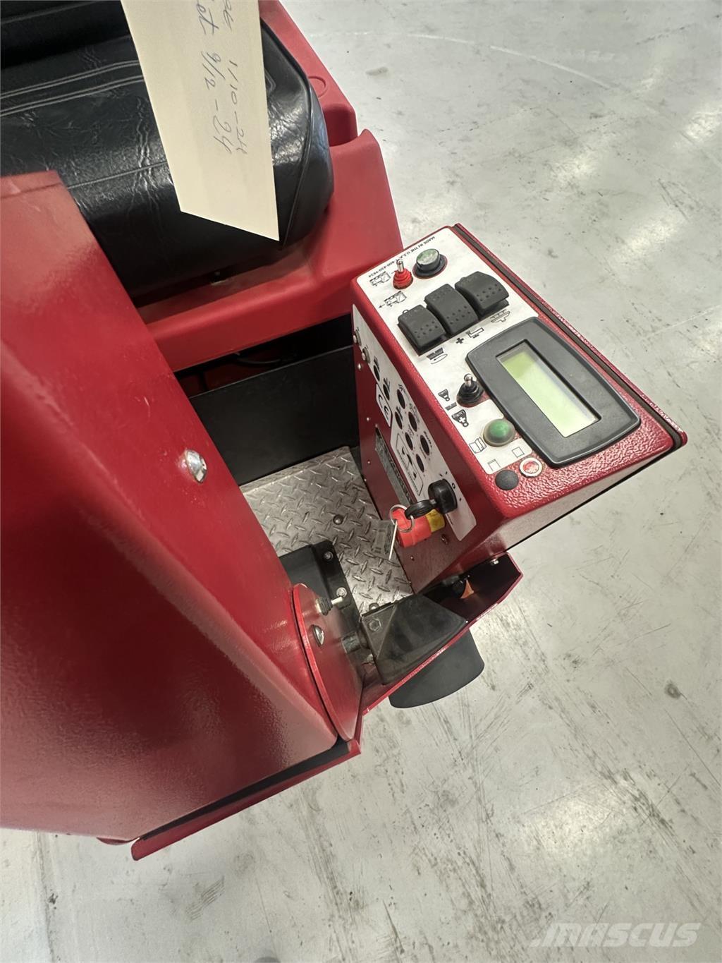 Factory Cat GTX 34-C Складська техніка - Інші