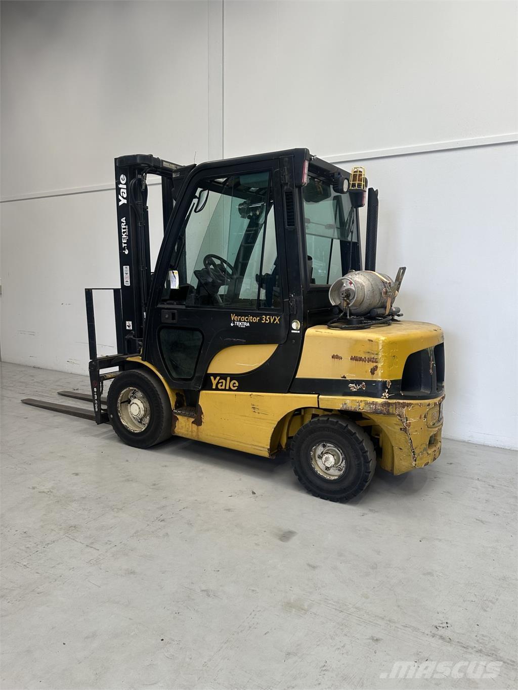 Yale GLP35VX Газові навантажувачі