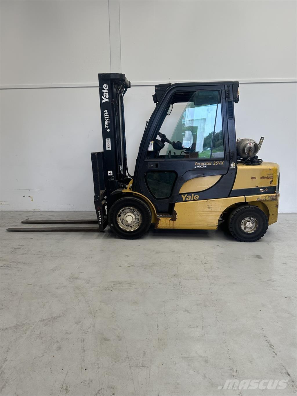 Yale GLP35VX Газові навантажувачі