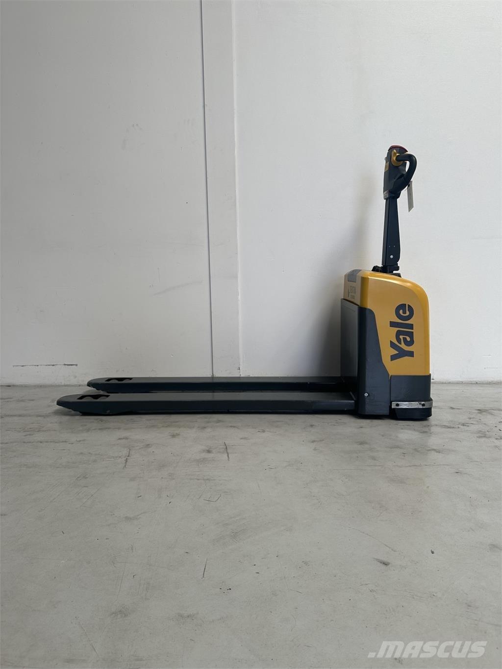 Yale MPC14 - 550 Штабелери