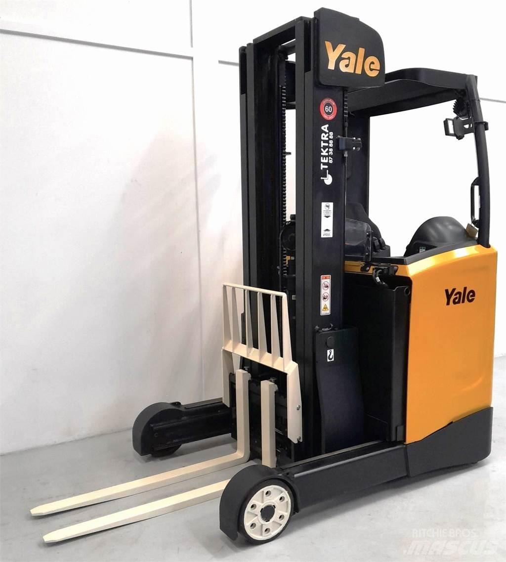 Yale MR14 Річ-трак із високим підйомом
