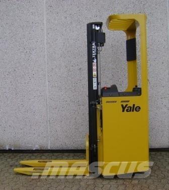 Yale SMS12S Самохідні електроштабелери