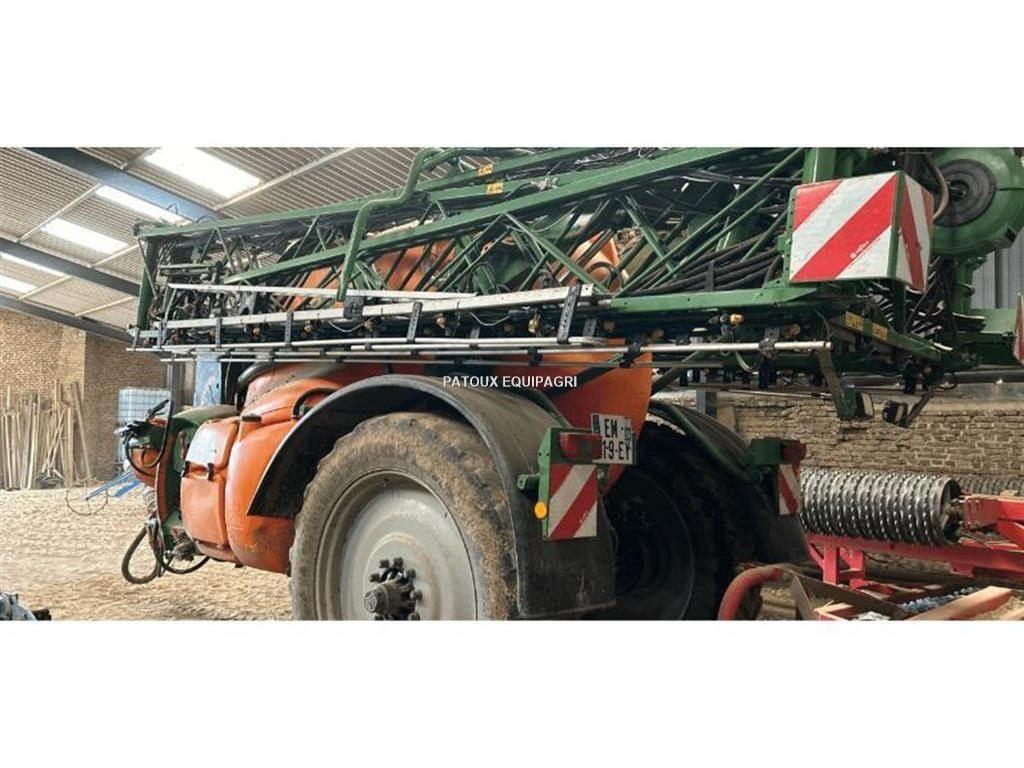 Amazone UX5200 Причіпні обприскувачі
