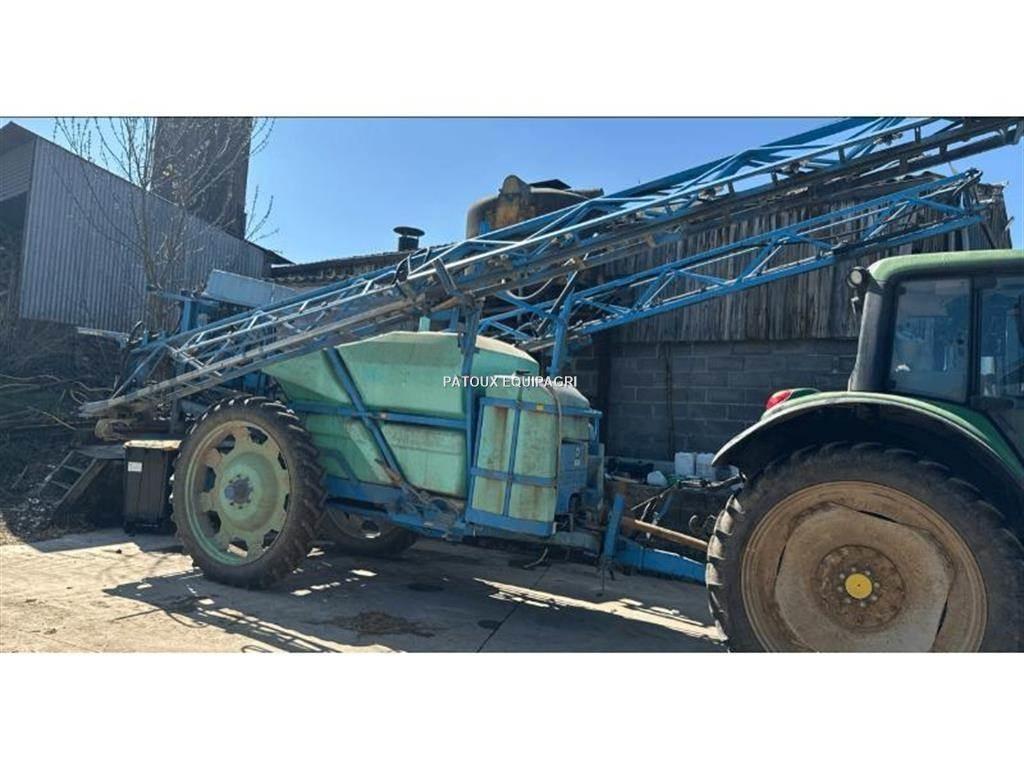Berthoud MAJOR 32 Причіпні обприскувачі