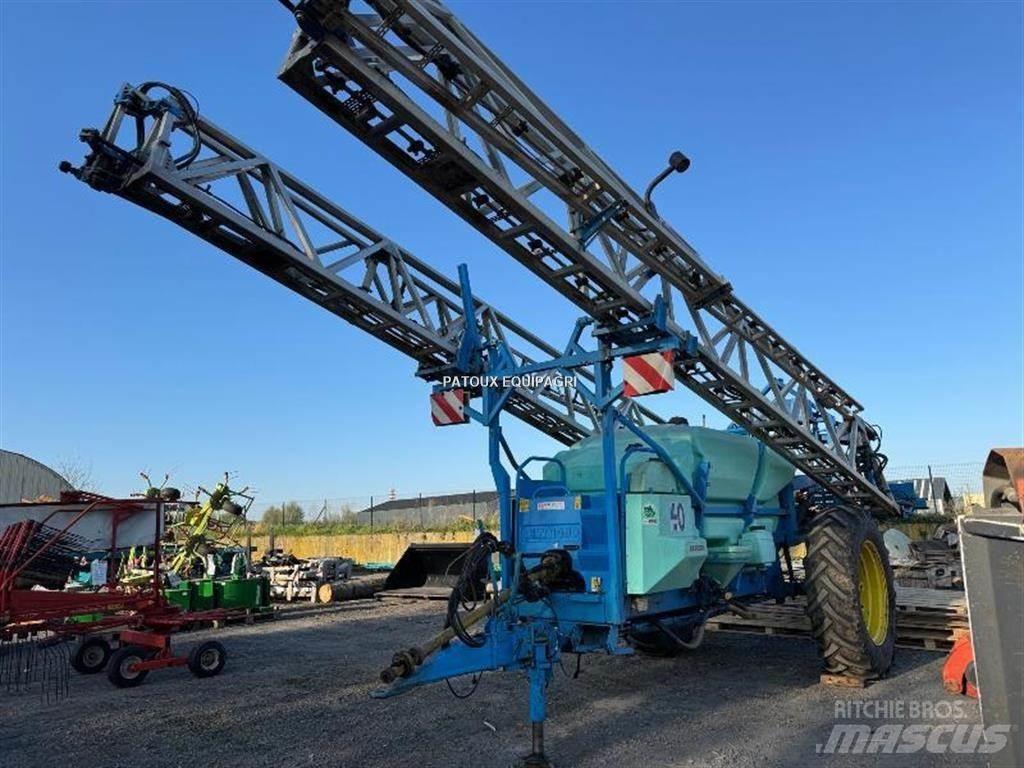 Berthoud MAXXOR 40 Причіпні обприскувачі