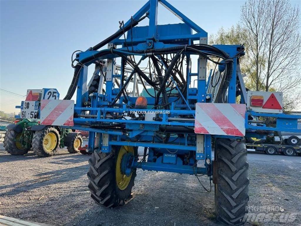 Berthoud MAXXOR 40 Причіпні обприскувачі