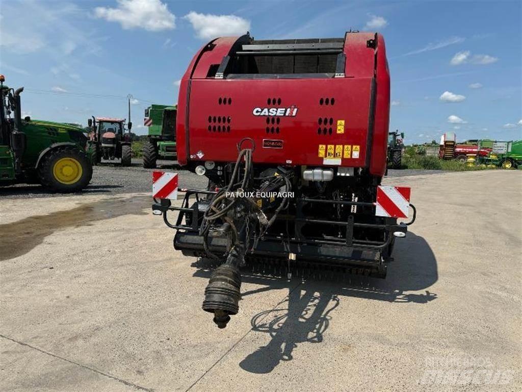 Case IH RB465 Рулонні прес-підбирачі