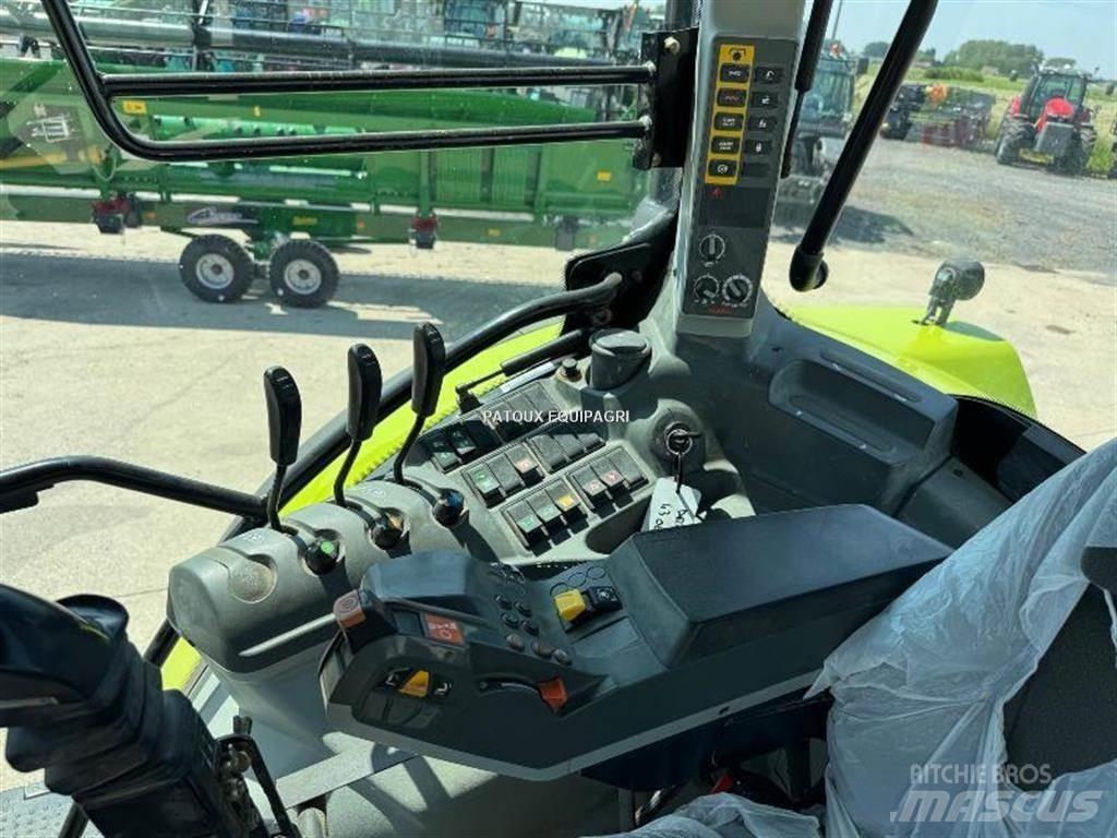CLAAS ARION 520 Трактори