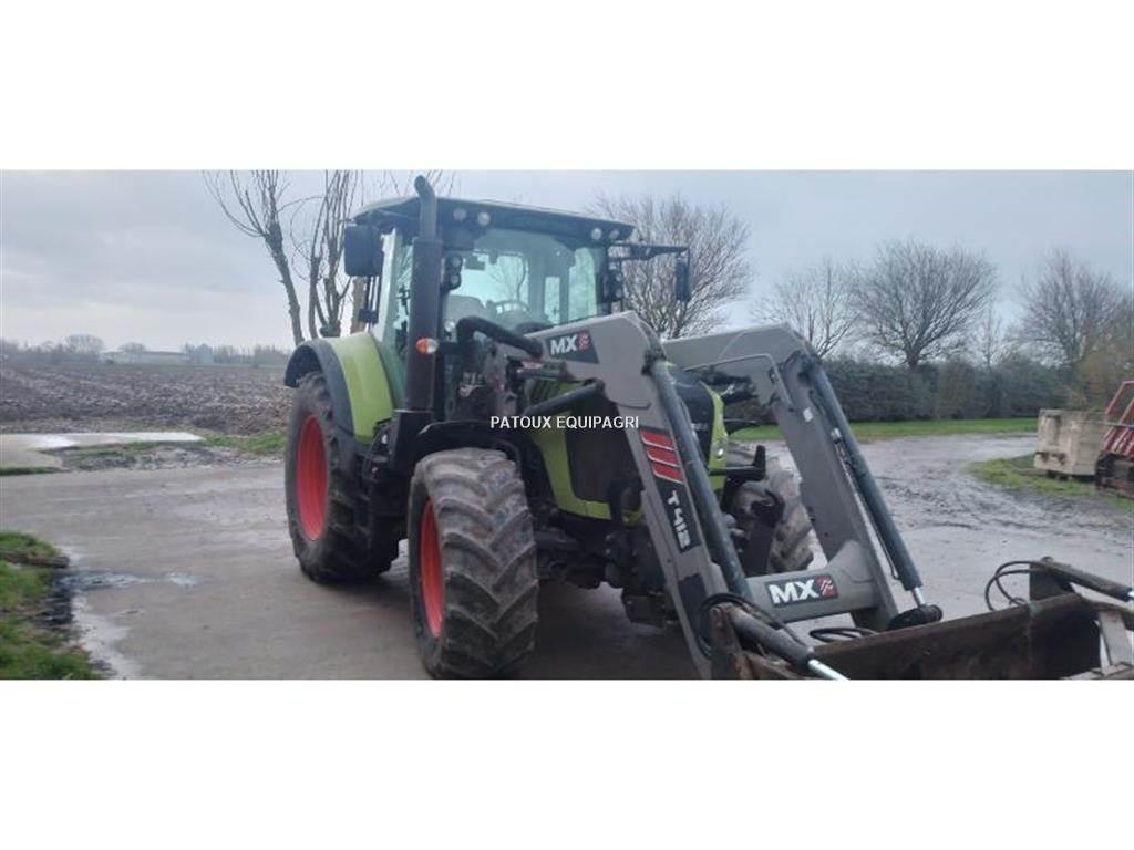 CLAAS ARION 520 Трактори