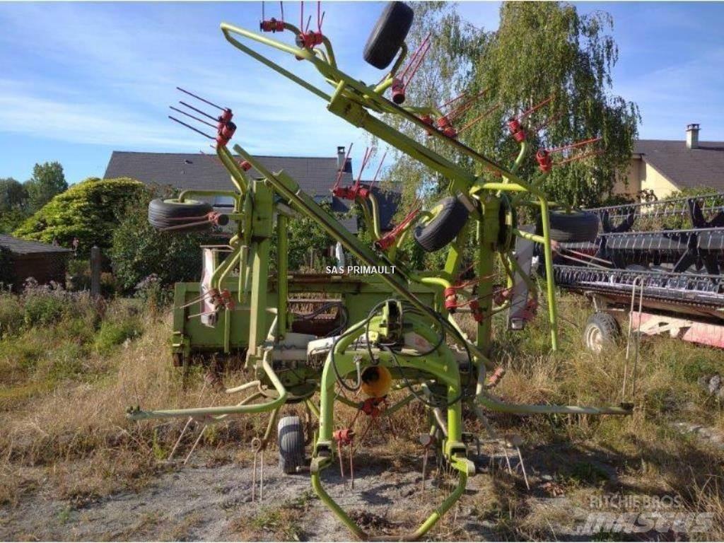 CLAAS VOLTO 770 Граблі і сінозворушувачі