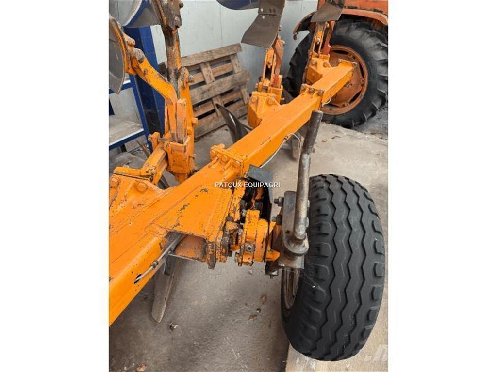 Huard C0410 Звичайні плуги