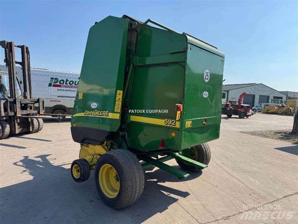 John Deere 592 Рулонні прес-підбирачі