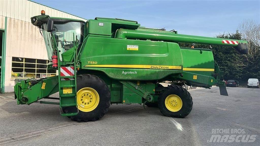 John Deere T 550 Зернозбиральні комбайни
