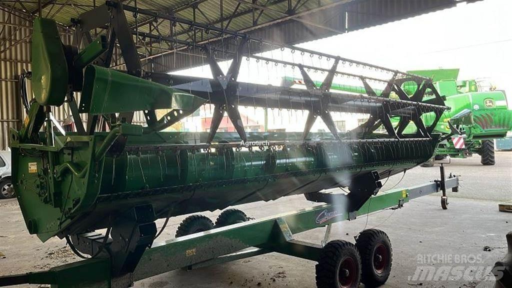 John Deere T 550 Зернозбиральні комбайни