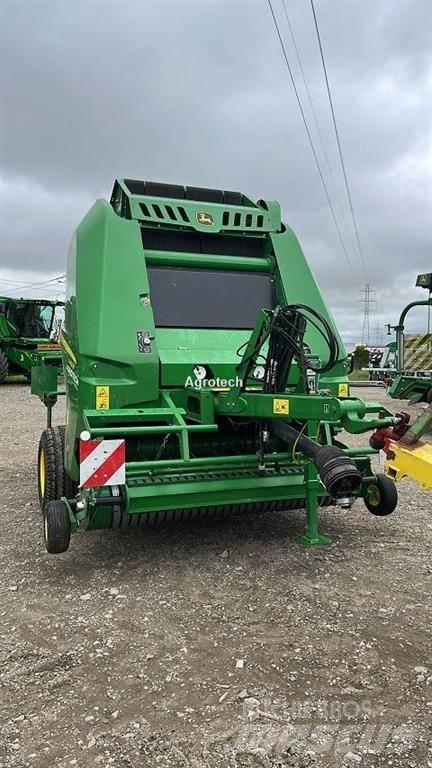 John Deere V461M Рулонні прес-підбирачі