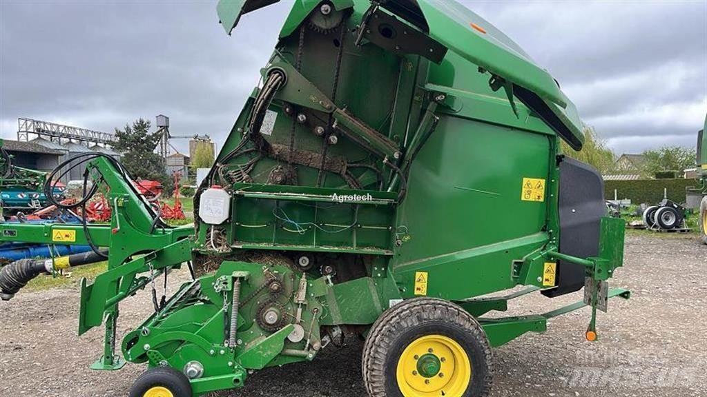 John Deere V461M Рулонні прес-підбирачі