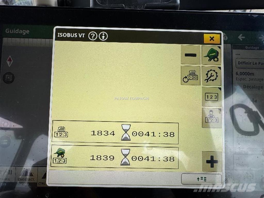 John Deere V461R Рулонні прес-підбирачі