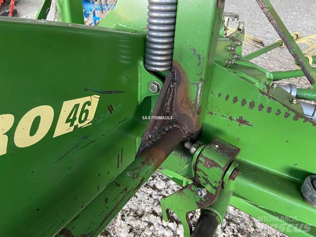Krone Swardro 46 Граблі і сінозворушувачі
