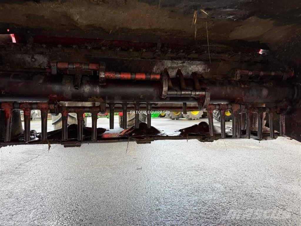 Kuhn FC250 Косилки-формувачі