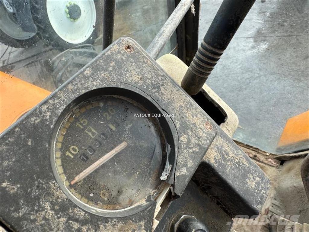Renault 133-14 T Трактори