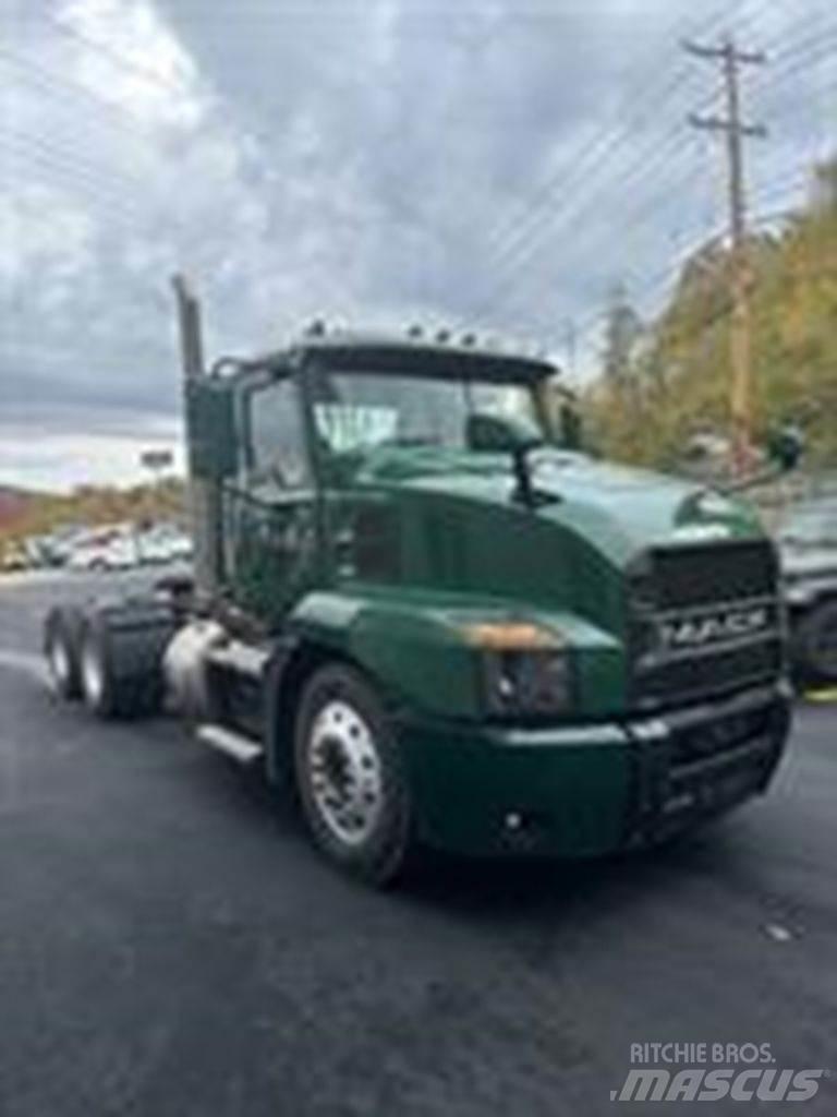 Mack AN64T Тягачі