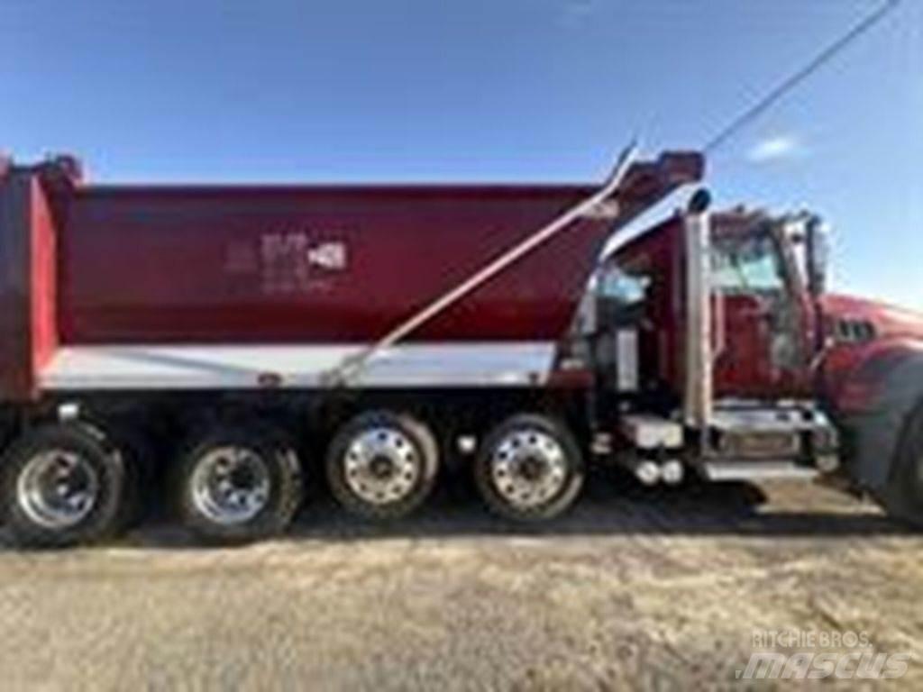 Mack GR104FR Самоскиди