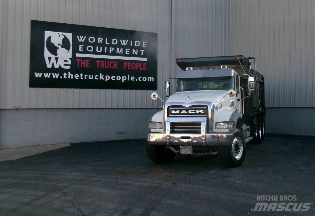 Mack GR64F Самоскиди