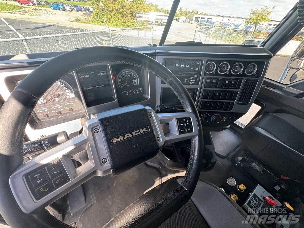 Mack Granite Самоскиди
