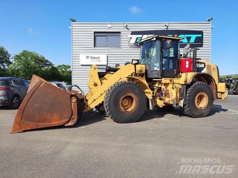 CAT 950K Фронтальні навантажувачі