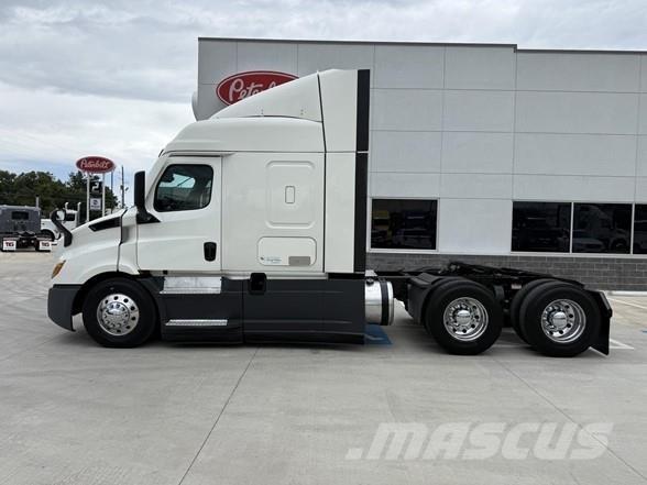 Freightliner CASCADIA 116 Тягачі