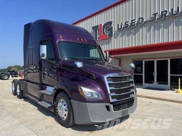 Freightliner CASCADIA 126 Тягачі