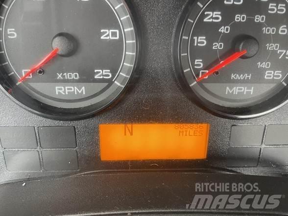 International PROSTAR Тягачі