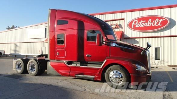 Kenworth T680 Тягачі