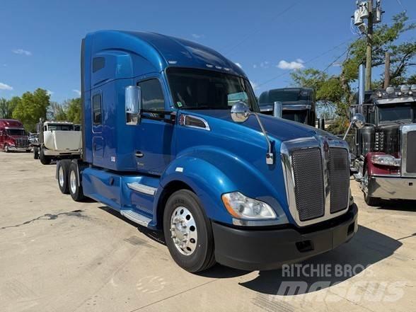 Kenworth T680 Тягачі