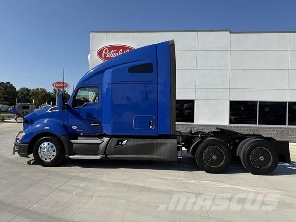 Kenworth T680 Тягачі