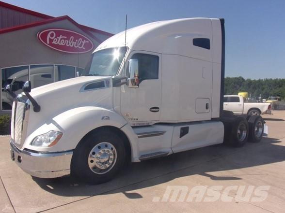 Kenworth T680 Тягачі