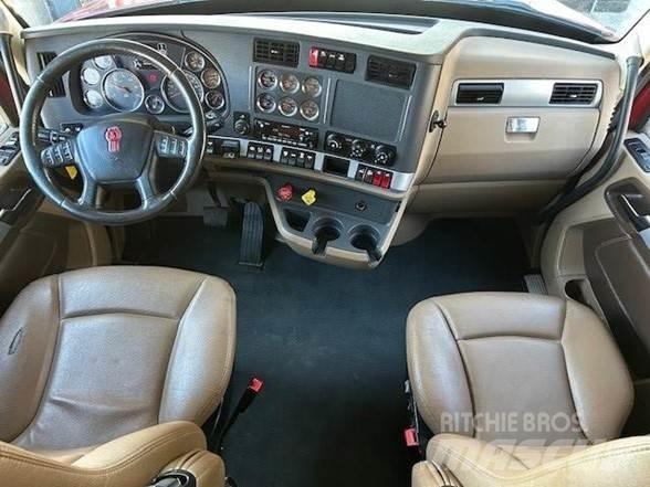 Kenworth T680 Тягачі
