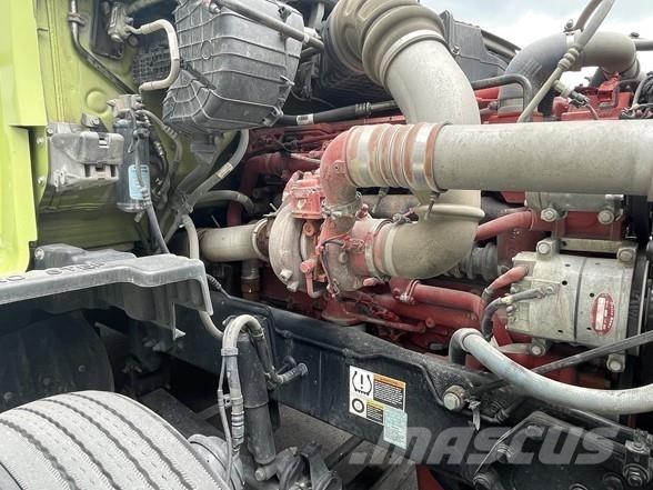 Kenworth T680 Тягачі