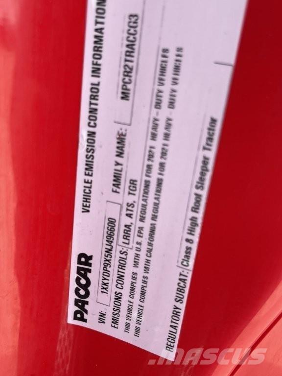 Kenworth T680 Тягачі