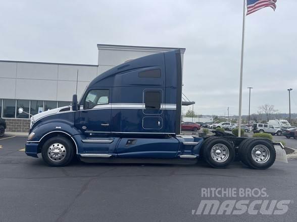 Kenworth T680 Тягачі