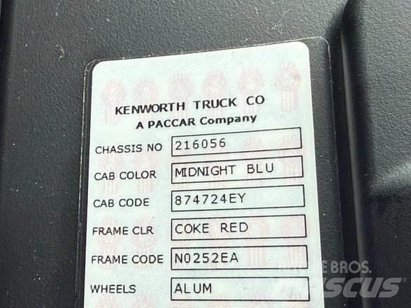 Kenworth W900L Тягачі