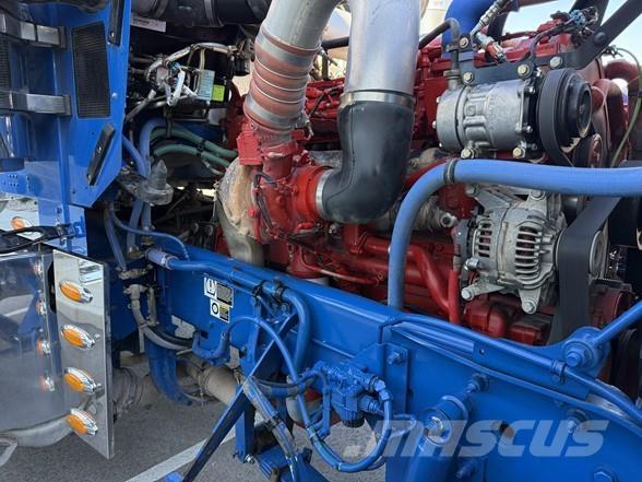 Kenworth W900L Тягачі