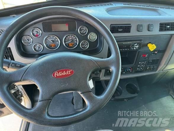 Peterbilt 337 Будтехніка - Інші
