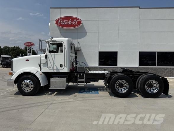 Peterbilt 367 Тягачі