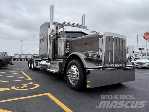 Peterbilt 389 Тягачі